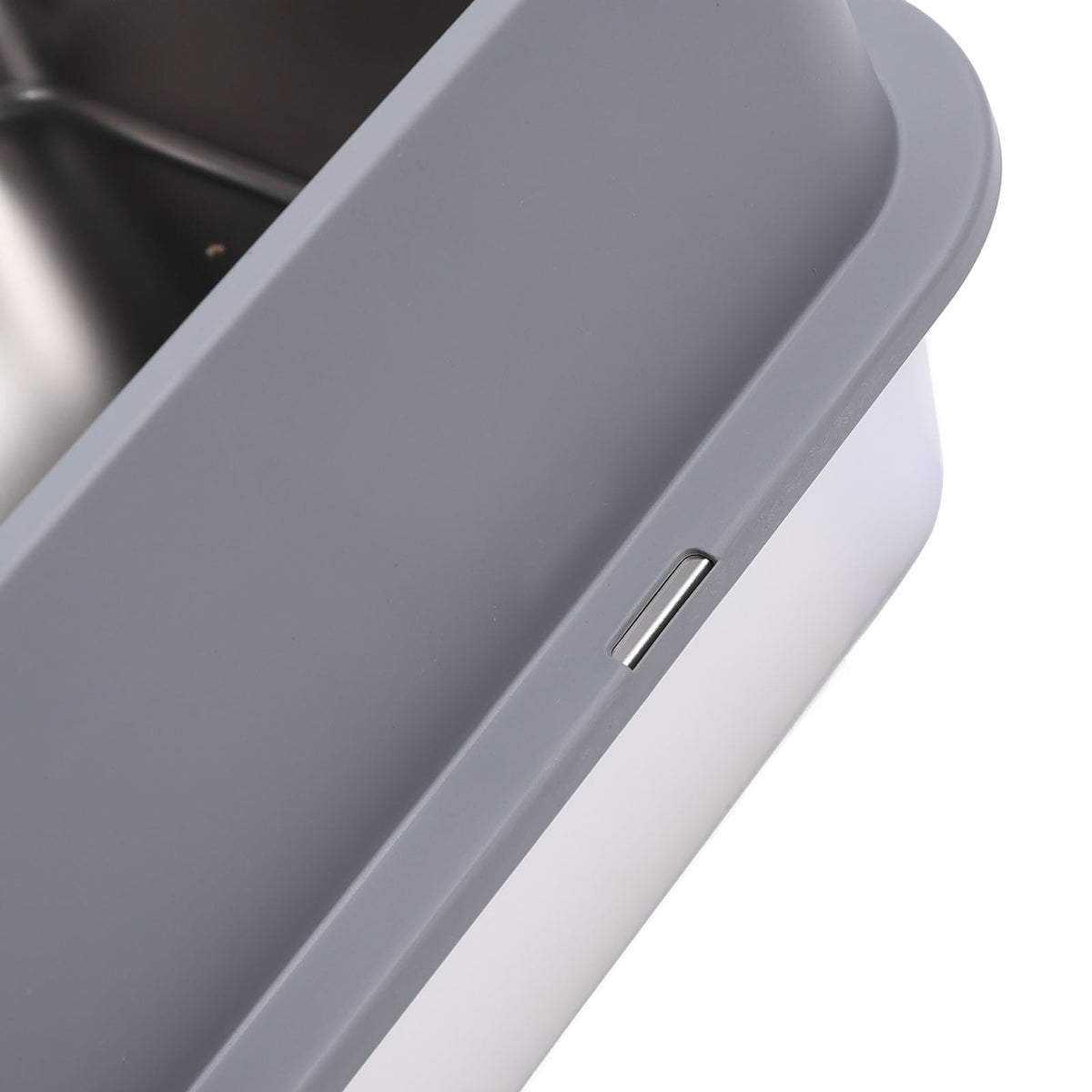 Stainless Steel Enclosed Cat Litter Box with Lid Y412635