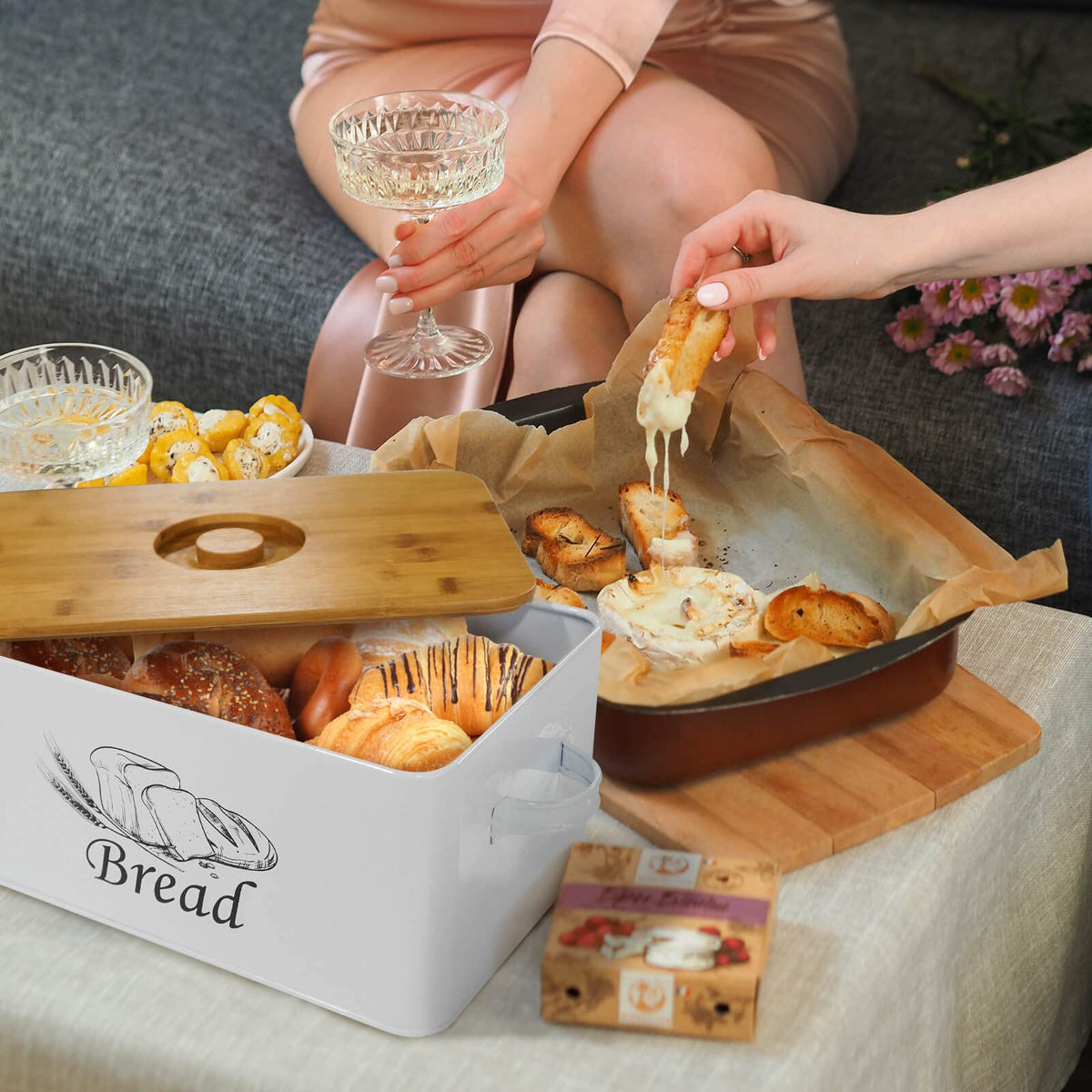 White Metal Bread Box with Bamboo Lid F38807