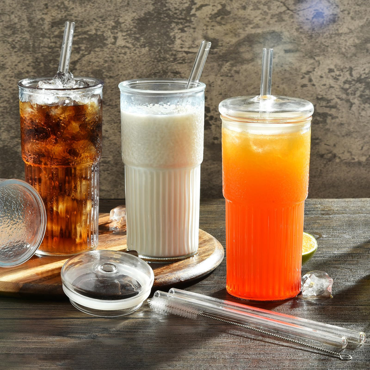 22 oz High Borosilicate Clear Glass Cups with Lids and Straws, Pack of 2 H654