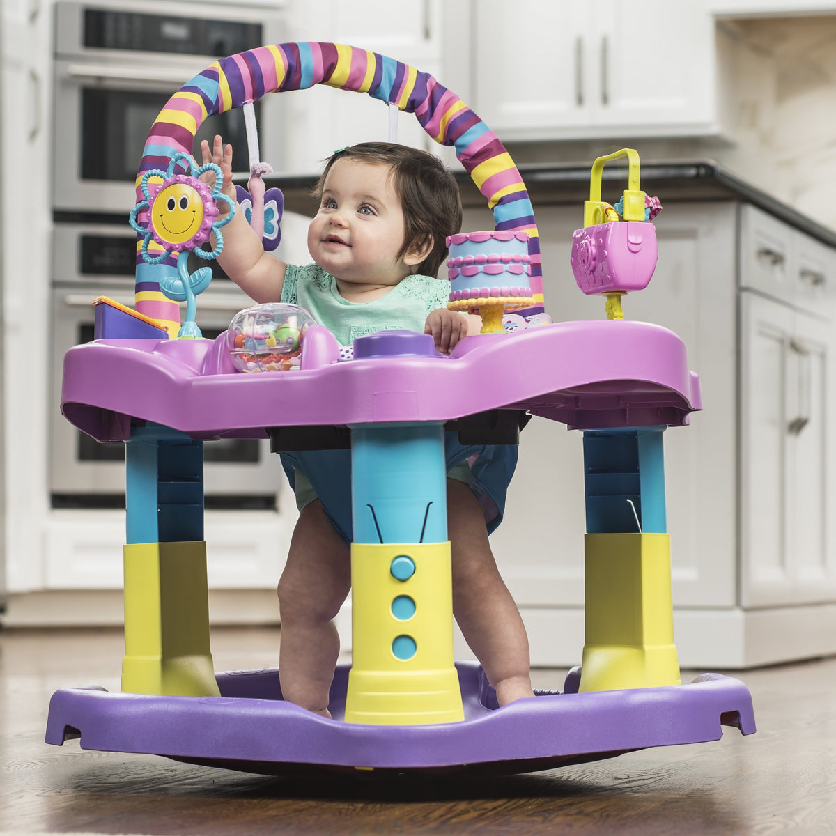 Bouncing Activity Saucer B248935